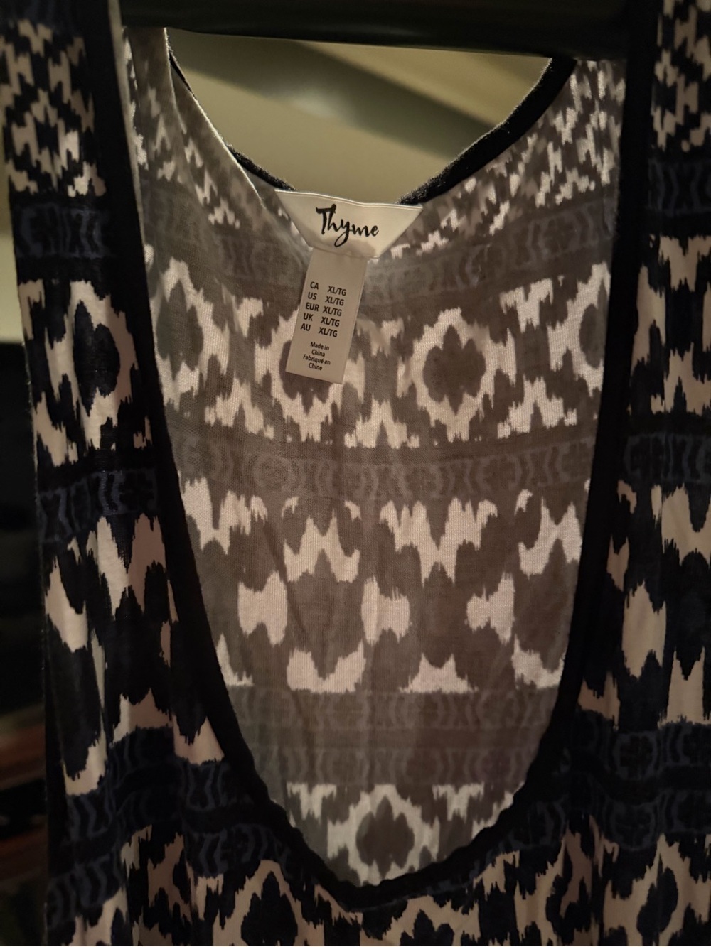 Thyme Black and White Patterned Scoop Neck Tank - Picture 3 of 3